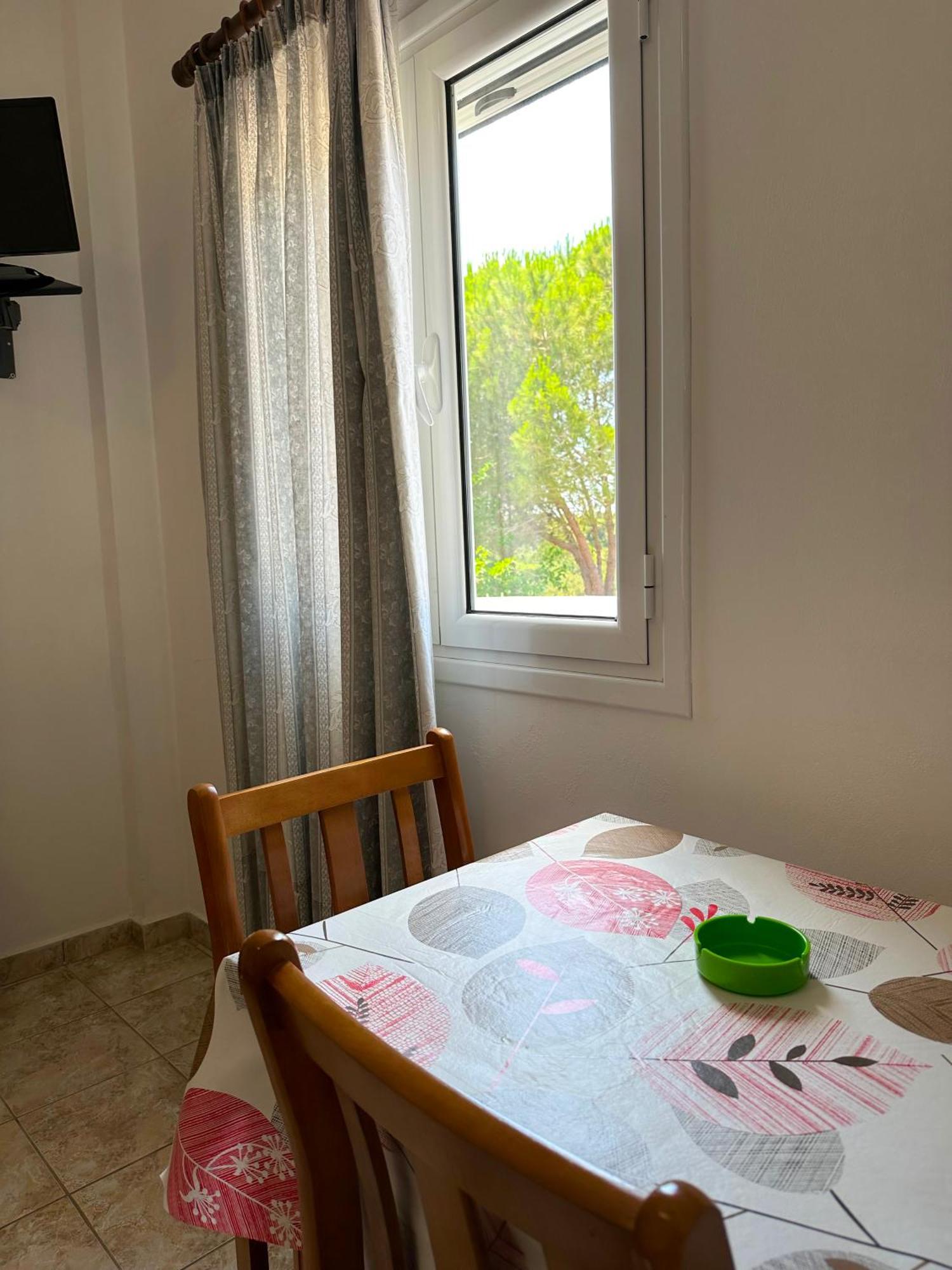 Holiday home Parrot Fratsia